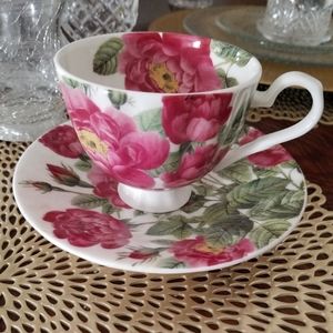 Stechcol Gracie Bone  China Teacup & Saucer